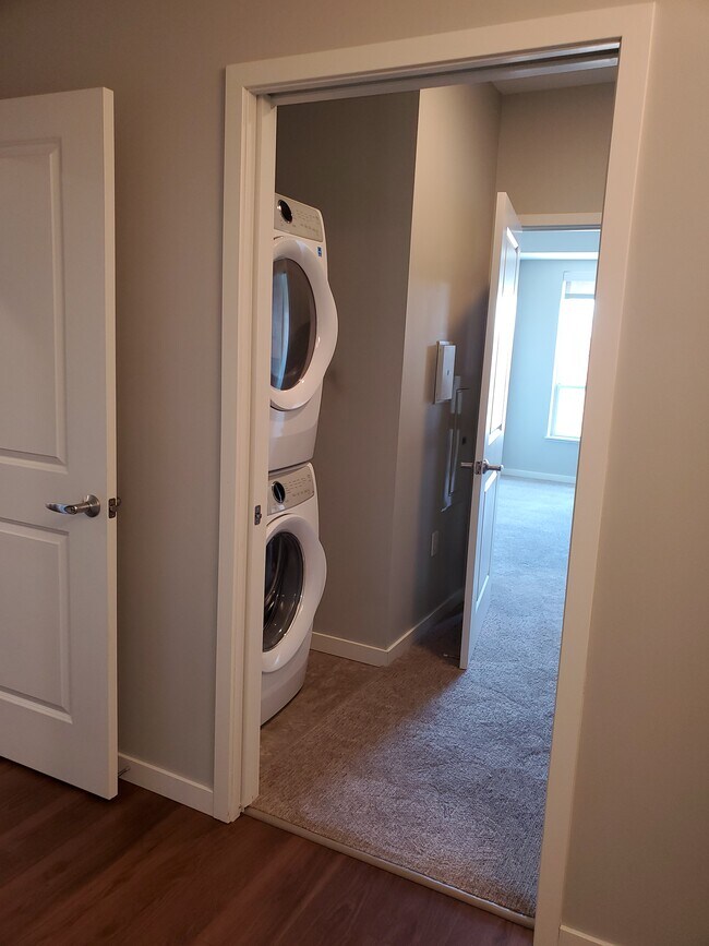 Foto del edificio - Heights of Mendota Apartments