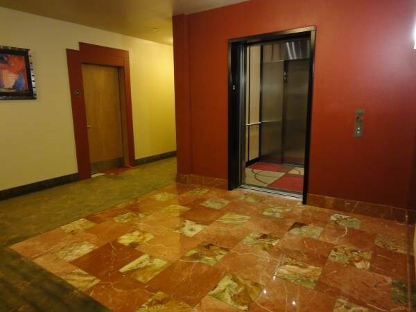 Foto del edificio - 668 S Lane St