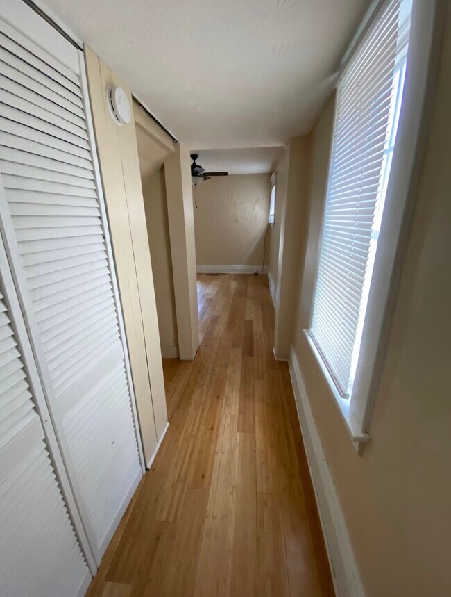 Foto del edificio - 1115 8th St