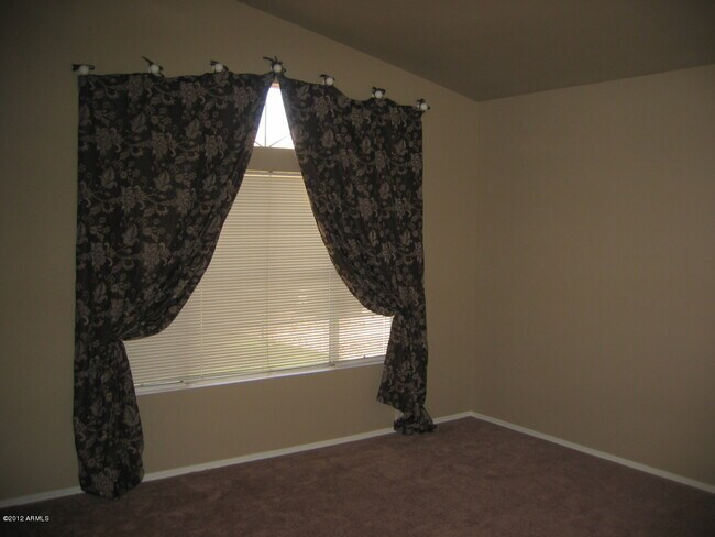 Building Photo - 1283 E Tradewind Dr