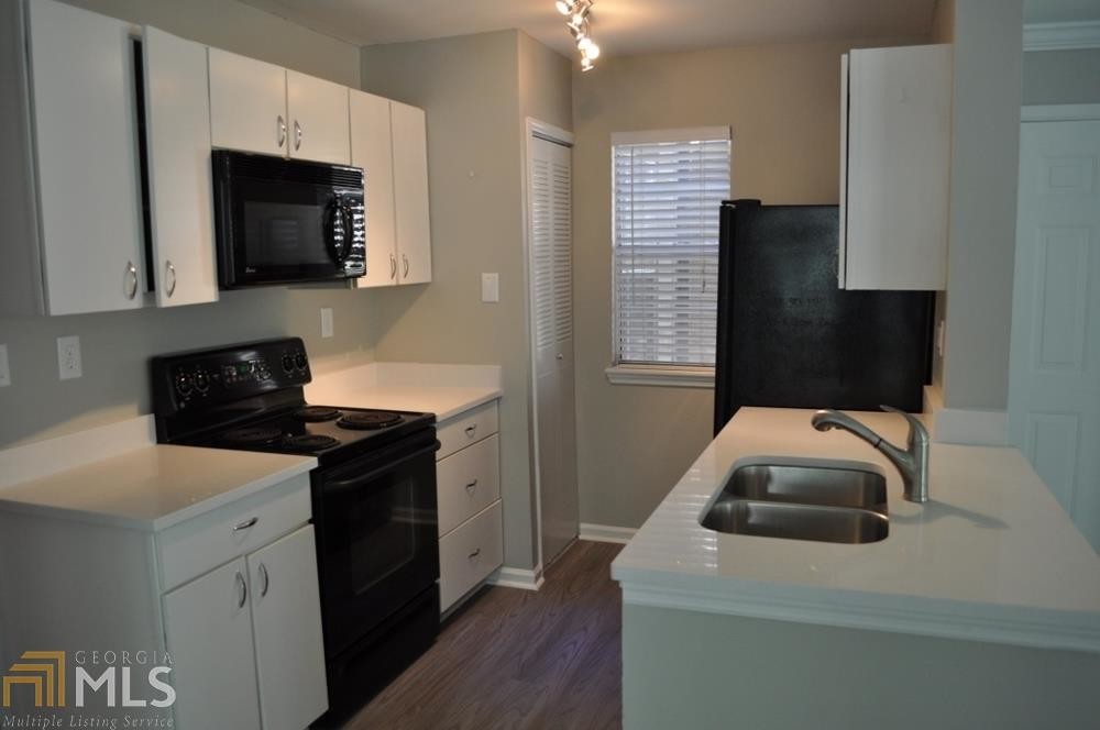 Foto principal - 211 St Andrews Ct