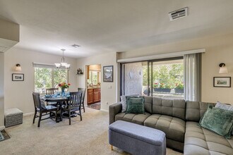 Building Photo - 10710 Dabney Dr