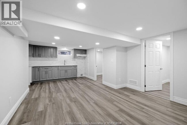 Photo du bâtiment - 1226 Dufferin Pl