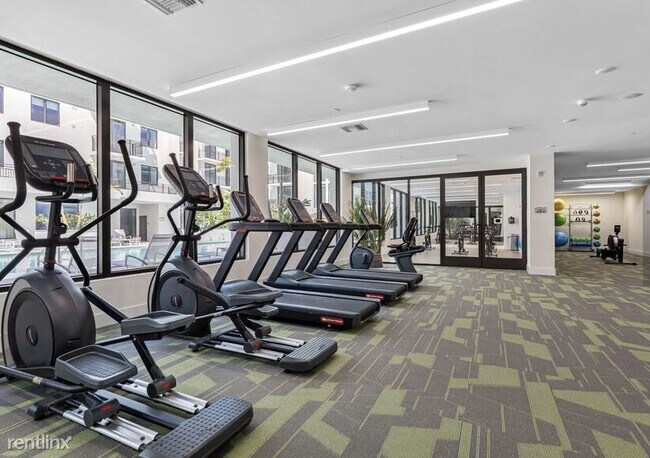 Foto del edificio - Studio, 1 bath Condo - 599 S Federal Hwy A...