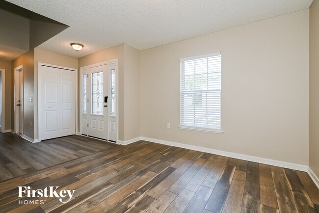 Building Photo - 3980 Clearbrook Cove Rd