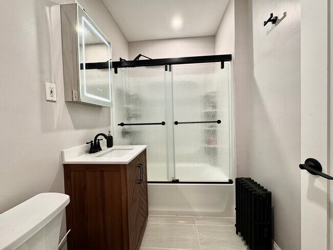 Building Photo - 48 N Munroe Terrace