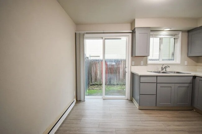 Foto del edificio - 5113 SE Lone Oak St