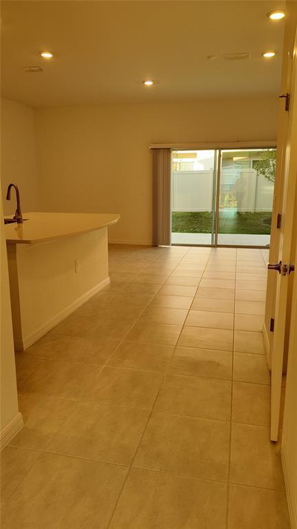 Building Photo - 2207 Portrait St