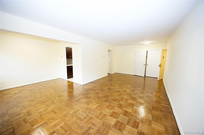 Foto del edificio - 77 Lenox Rd