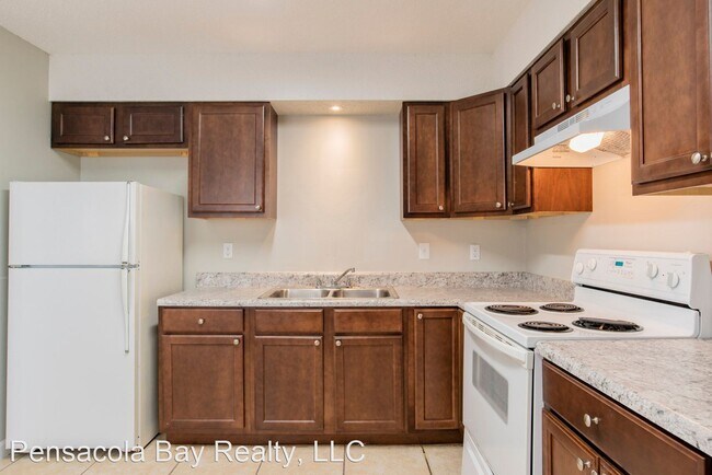 Building Photo - 2 br, 1 bath House - 910 Calhoun Ave, Unit A