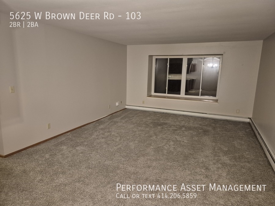 Foto principal - Charming 2BD/1.5BA Brown Deer Condo