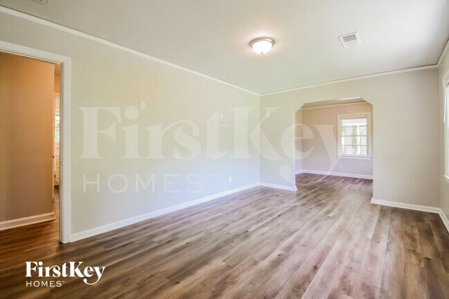 Building Photo - 2073 Mark Trail