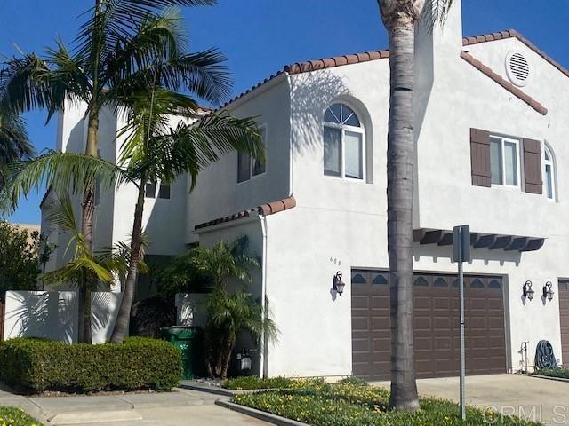Primary Photo - 688 Laguna Dr