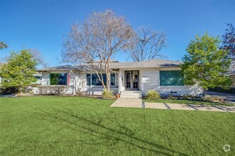 Building Photo - 6441 Park Ln