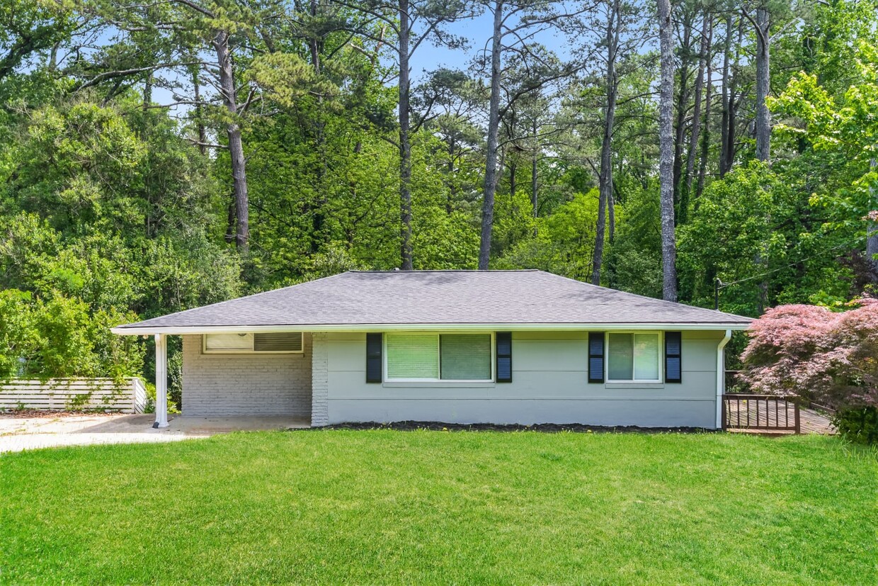 Primary Photo - 1738 Highland Pl