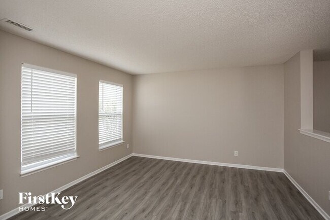 Foto del edificio - 14234 Refreshing Garden Ln