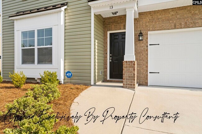 Building Photo - 13 Spinney Ct