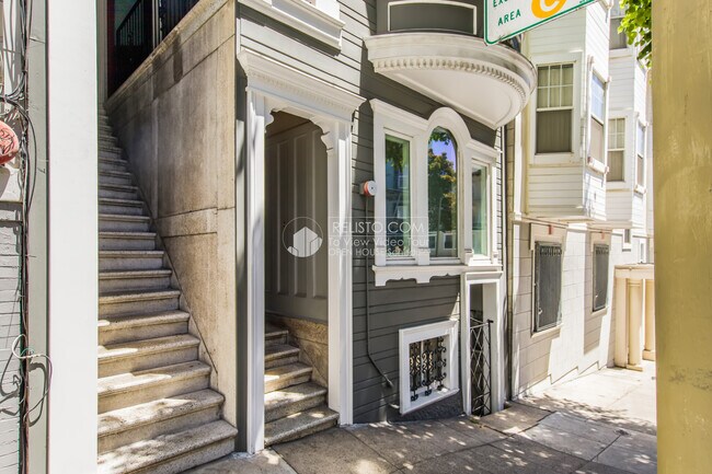 Building Photo - 1114 Clay St