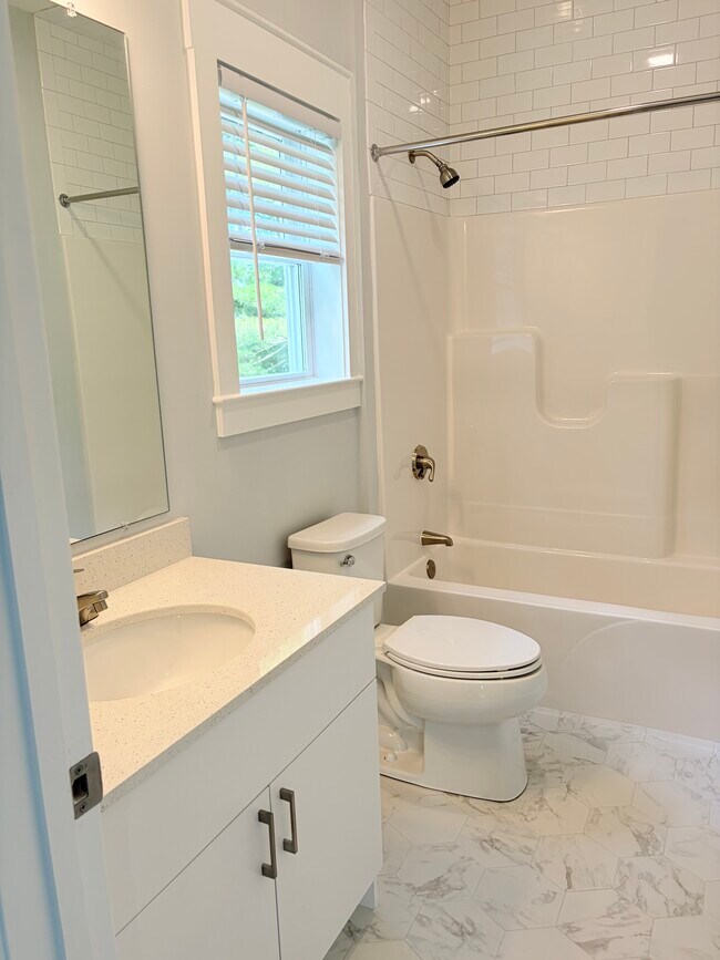Foto del edificio - Townhomes at Christine Apartments
