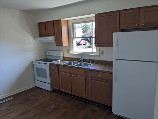 Building Photo - 258 Miller Dr