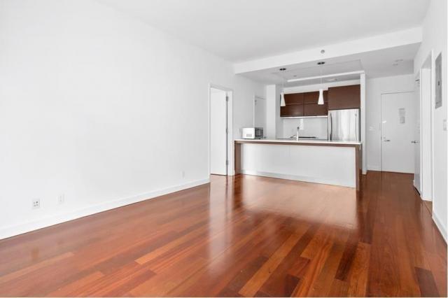 Foto del edificio - 1 bedroom in LONG ISLAND CITY NY 11101