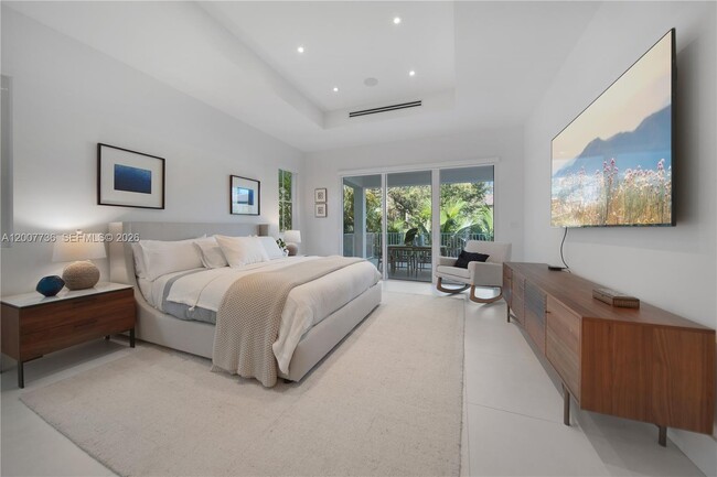 Foto del edificio - 6901 Veronese St