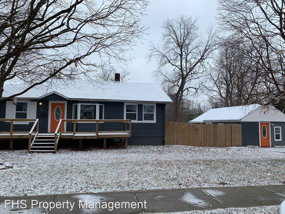 Primary Photo - 4 br, 2 bath House - 700 W Ildereen Street