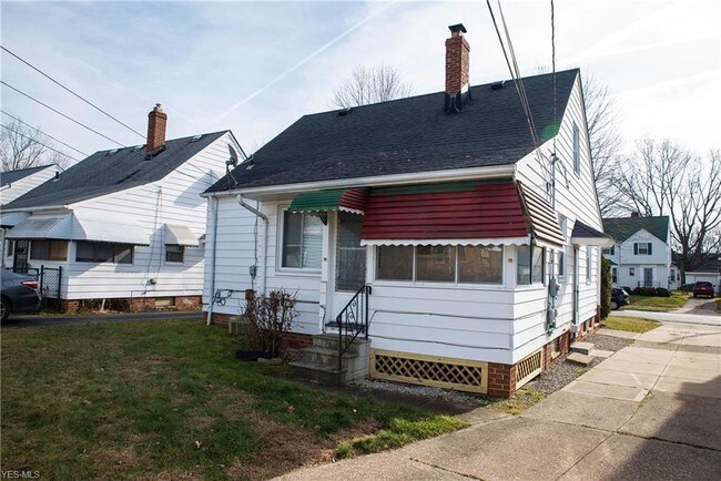 Foto del edificio - 18401 Maple Heights Blvd