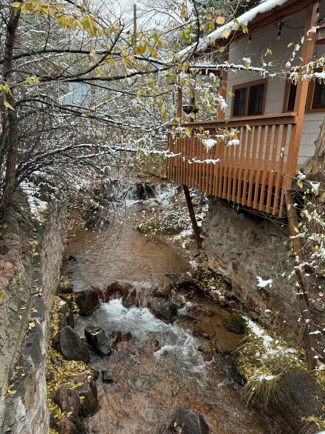 Building Photo - 312 Ruxton Ave