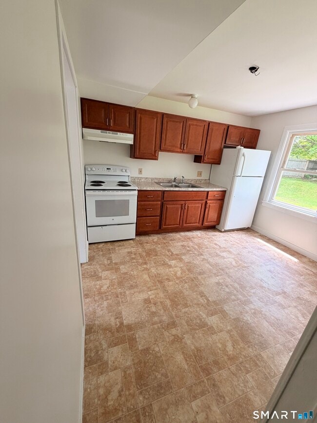 Building Photo - 48 Ridgeview Cir