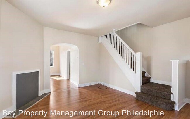 Building Photo - 3 br, 1 bath House - 5600 Crowson St