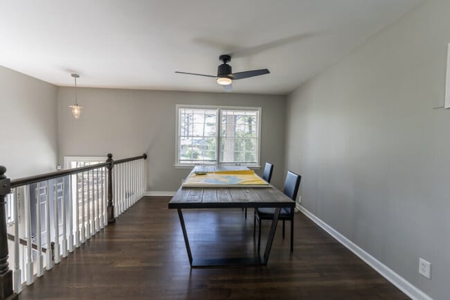 Foto del edificio - Private Furnished Room in Shared House