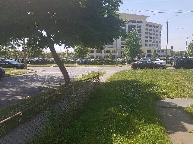 Foto principal - 9407 Quebec Ave