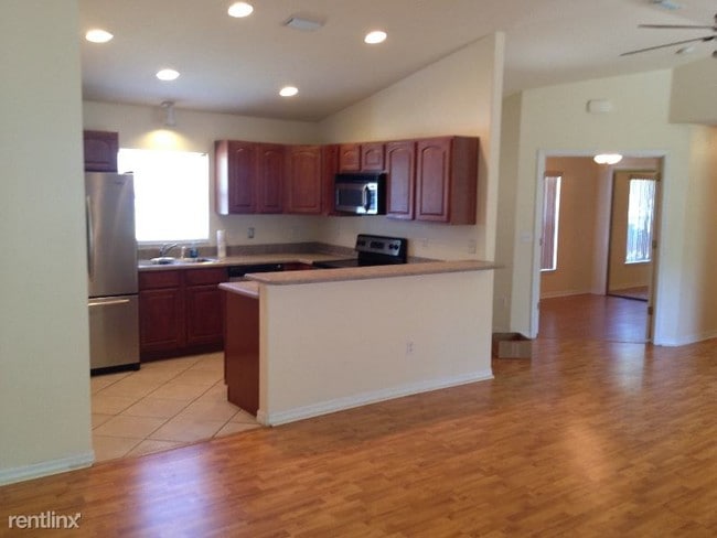 Building Photo - 630 Tarragona Way
