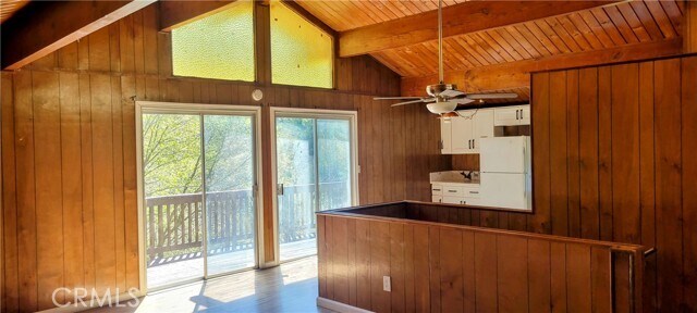 Foto del edificio - 389 Dorn Dr