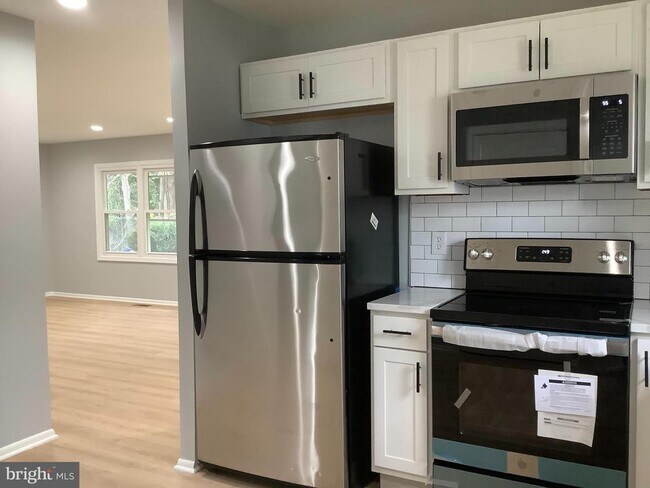 Foto del edificio - 15114 Laurel Oaks Ln