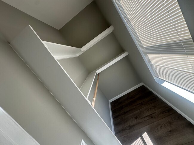 Foto del edificio - Beautiful 2 Bed 2 Bath Apartment