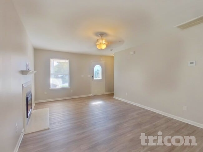 Foto del edificio - 345 Hunslet Cir