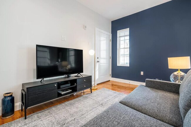 Photo - 309 Sumner St (Boston, MA) Townhome