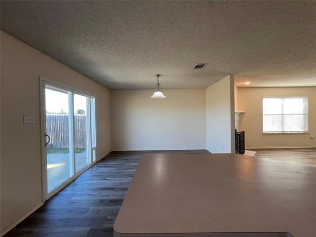 Building Photo - 9904 Sparrow Hawk Ln