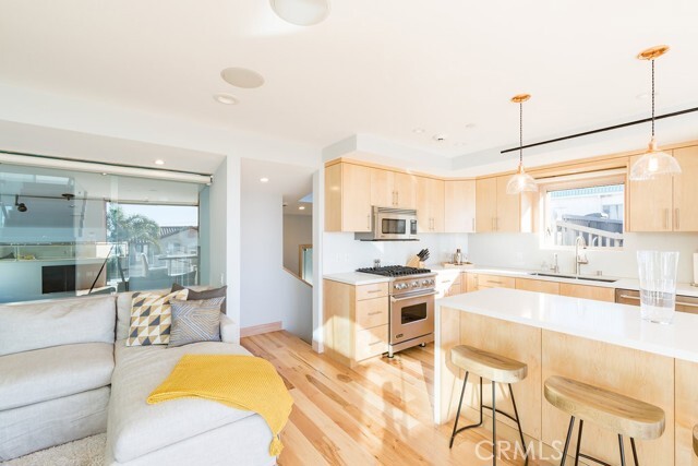 Building Photo - 814 Monterey Blvd