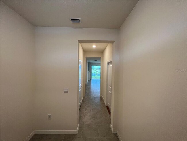 Building Photo - 136 Mangrove Shade Cir