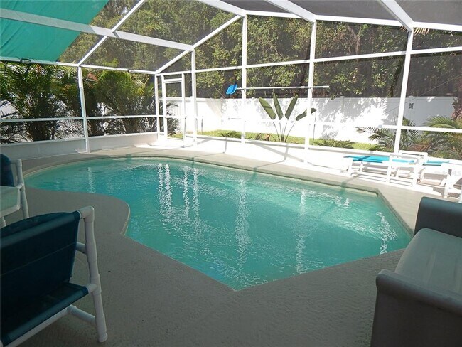 Foto del edificio - 5869 Meadowpark Pl