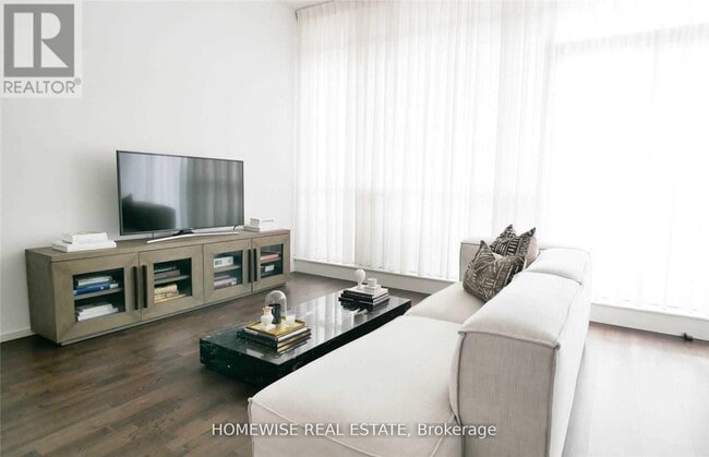 Photo du bâtiment - 8 Charlotte St