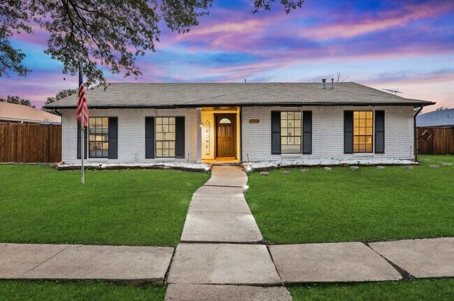 Foto del edificio - 5048 Pemberton Ln