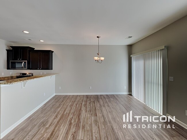 Building Photo - 413 Laurel Leaf Dr