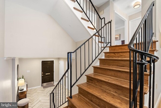 Foto del edificio - 2729 Unicorn Ln NW