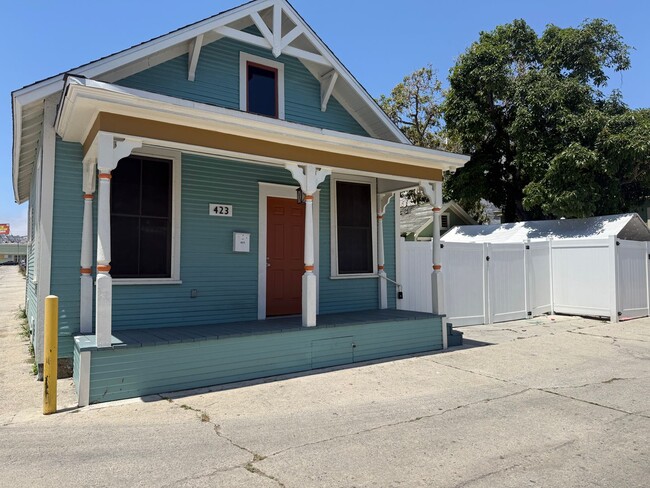 Building Photo - Charming Cozy San Pedro Cottage