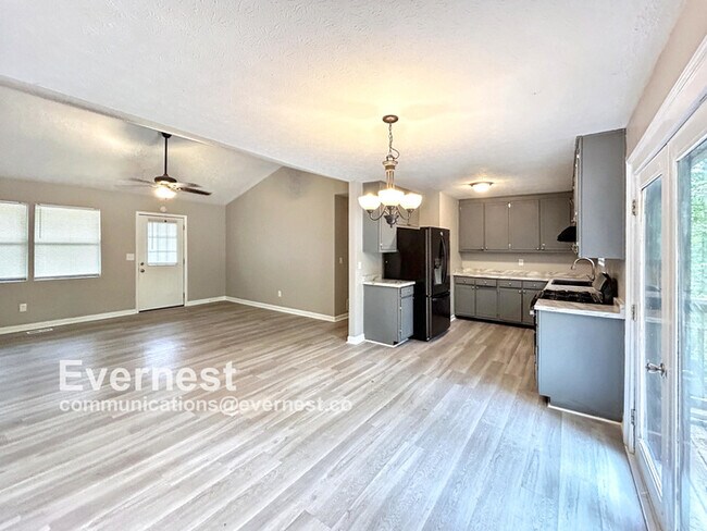 Building Photo - 8937 Tweeddale Dr