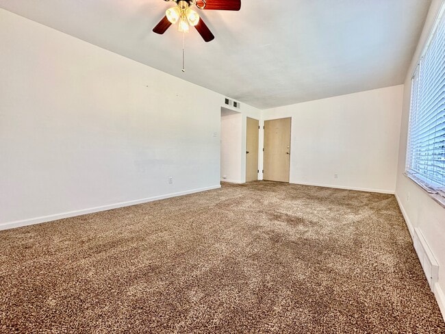 Building Photo - 4211 Fatima Dr